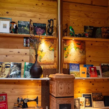 Mappamundi לינה וארוחת בוקר San Benedetto Val di Sambro