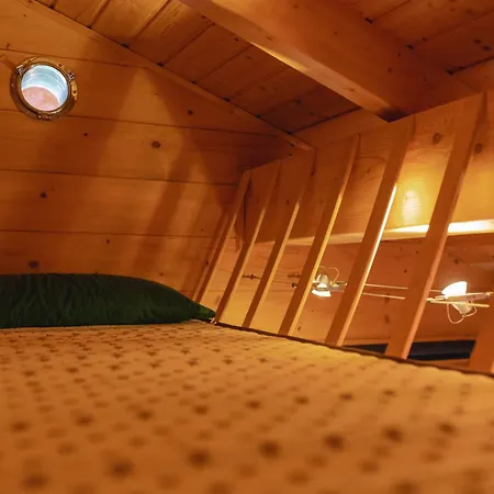 B&B Mappamundi 산 베네데토 발 디 삼브로