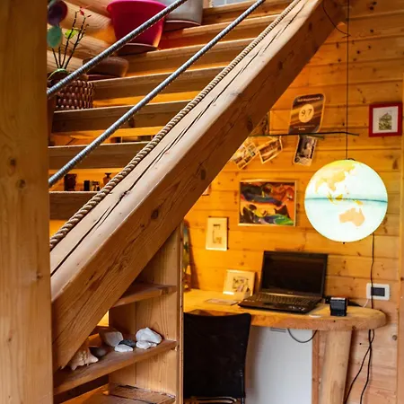 B&B Mappamundi 산 베네데토 발 디 삼브로